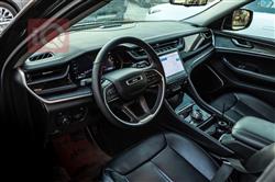 جیپ گراند شیرۆکی